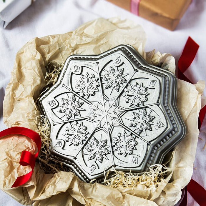 Sweet Snowflakes Shortbread Pan - Silver - Nordic Ware
